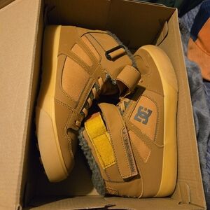 DC High-Top Shoes in Brown and Yellow